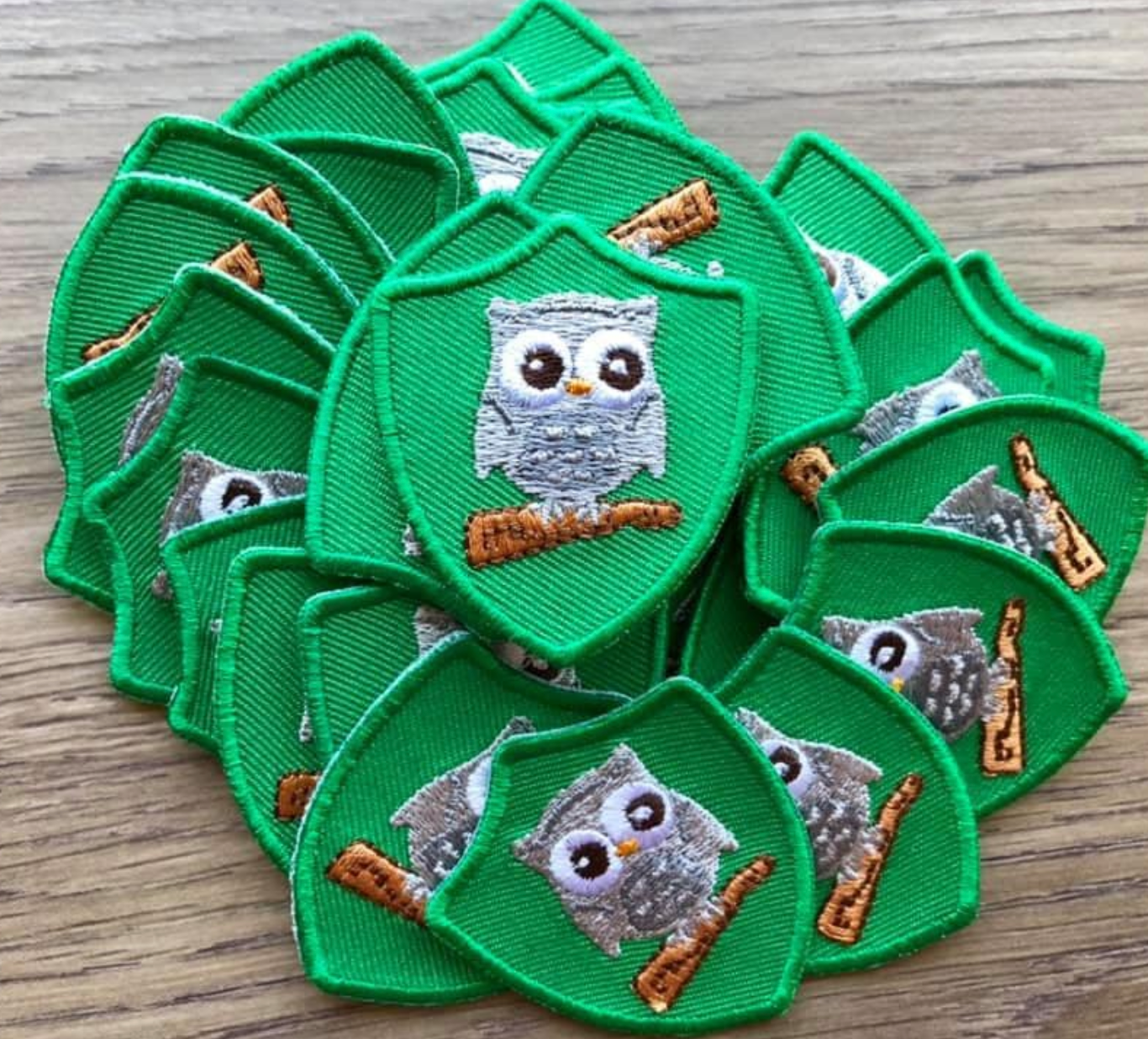 Discontinued Products - Crests